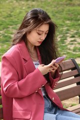 萝莉社内容浏览界面背景与专题展示图